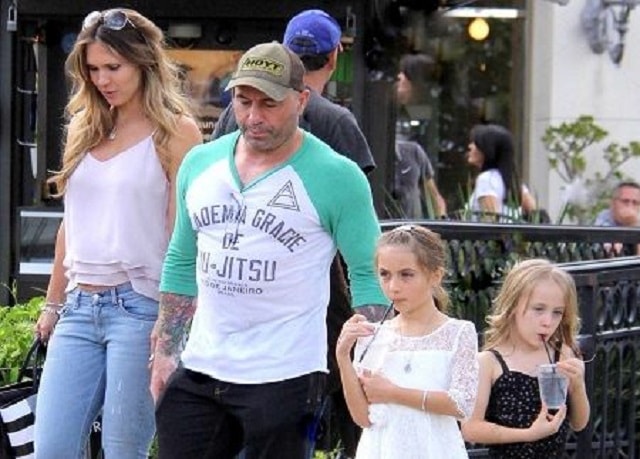 Jessica Rogan with her Husband Joe Rogan and her daughters